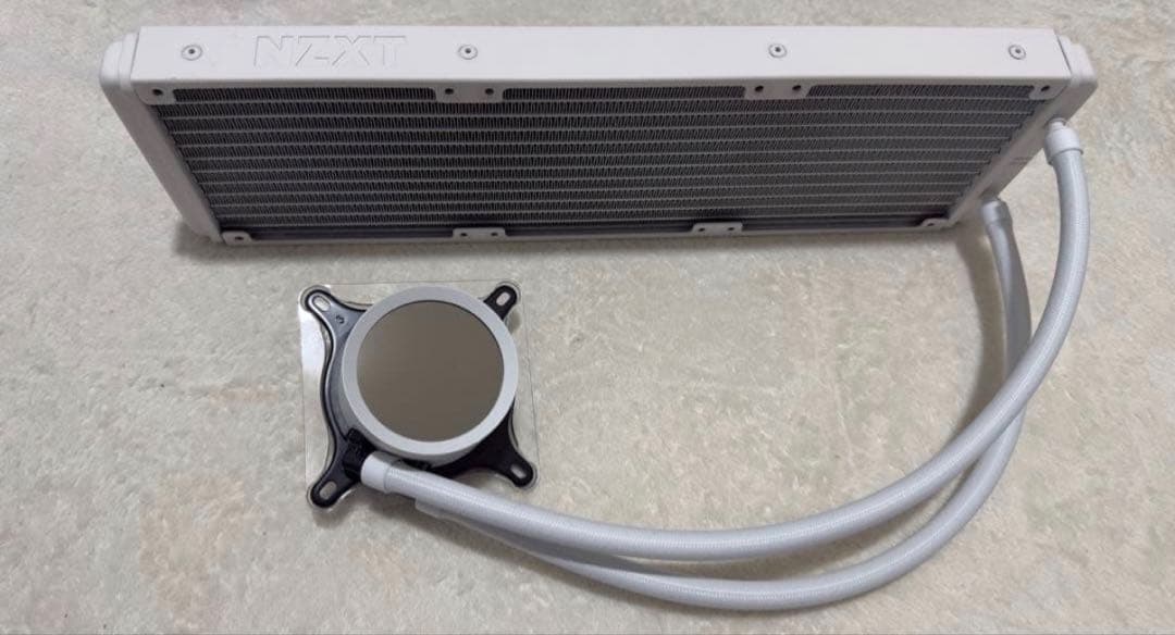 NZXT Kraken 360 RGB 水冷クーラー