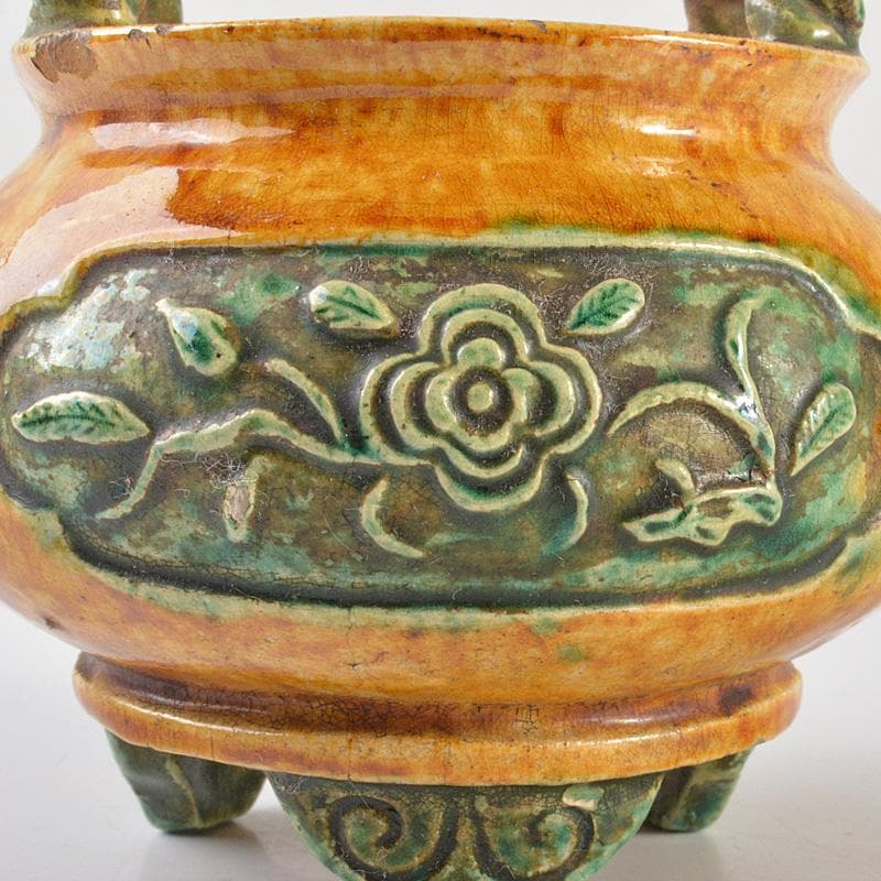 中国 三彩 花文 沖耳爐 三足香炉 時代箱 V R7159 - メルカリ