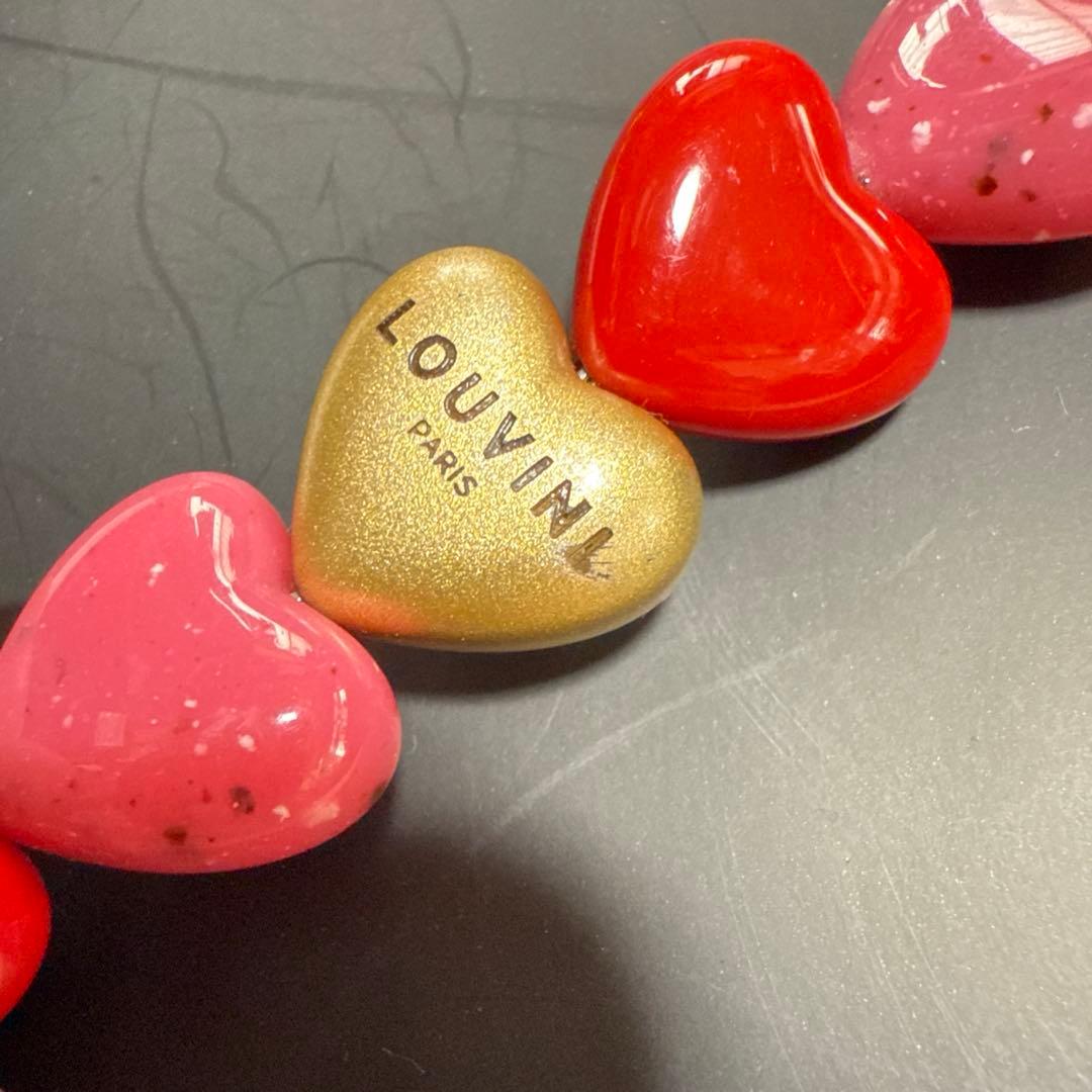 LOUVINI PARIS スマホストラップ　ハンドストラップ ハート