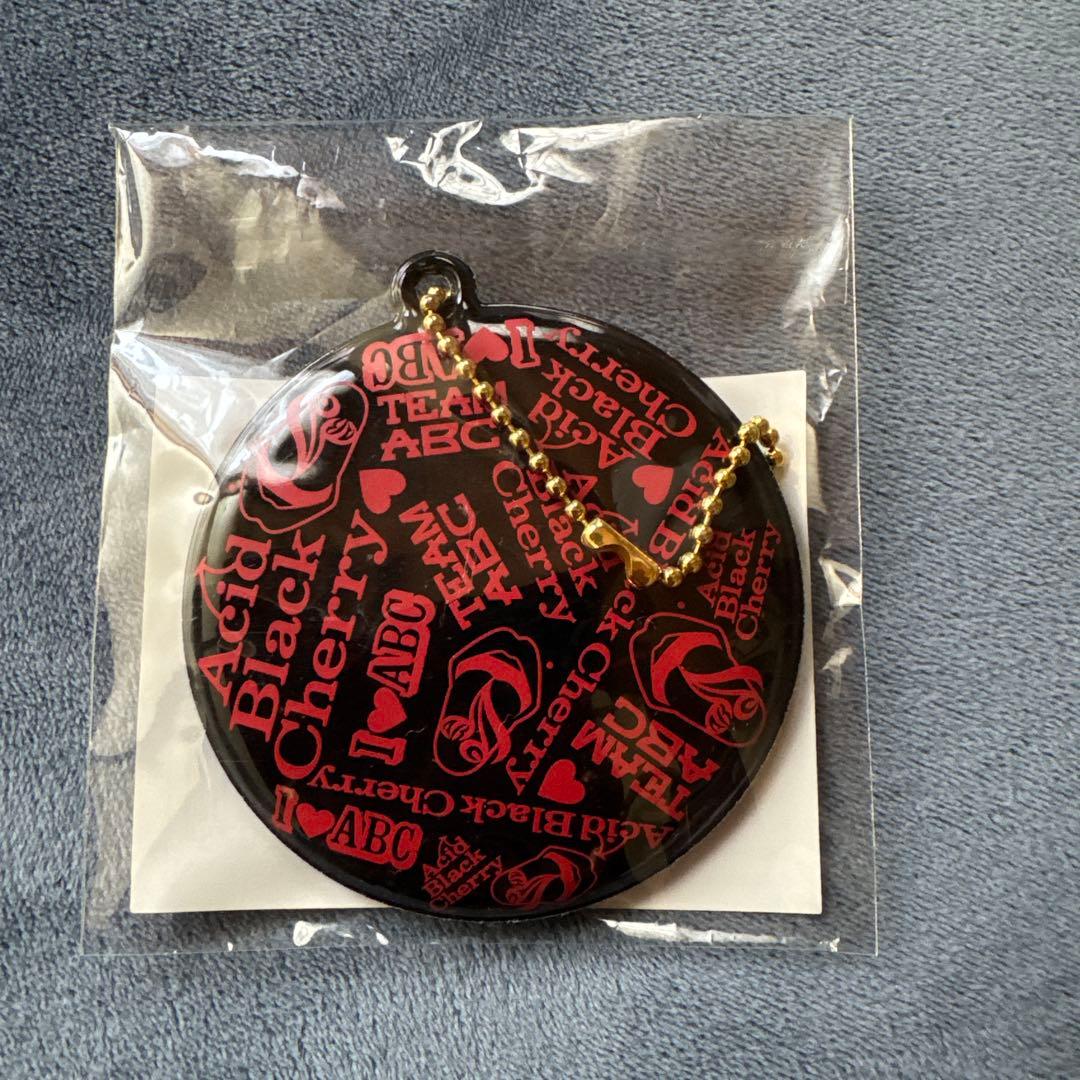 AcidBlackCherry リフレクターキーホルダー - メルカリ