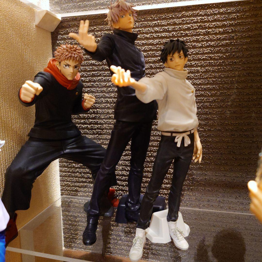 呪術廻戦 フィギュア 3体セット - メルカリ