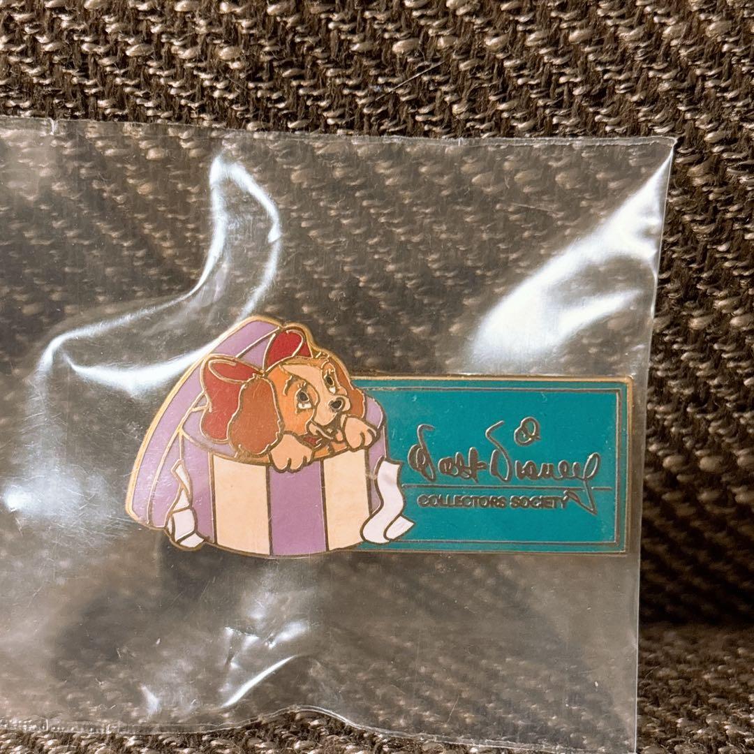 わんわん物語 レディ 赤ちゃん ピンバッジ - メルカリ