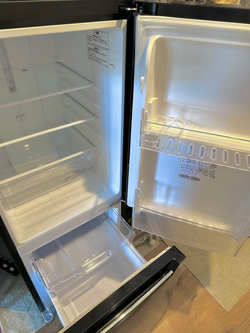 【送料込】 Hisense冷蔵庫150LHR-D15CB 2019年製