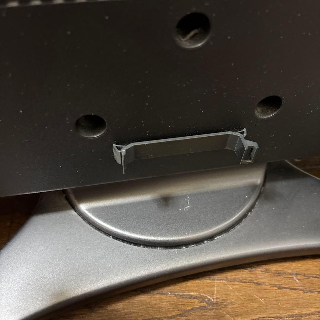 SHARP　AQUOS　液晶テレビ赤　32型　世界の亀山ブランド