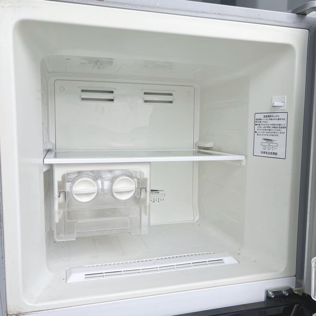 26取付無料！スタイリッシュシルバー大きめ227L 製氷ケース付き冷蔵庫！洗濯機