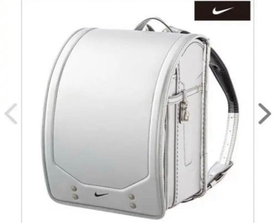 NIKE ナイキ　ランドセル　シルバー　メタリック　完売商品　レア NIKE ナイキ ランドセル シルバー メタリック 完売商品 レア - メルカリ