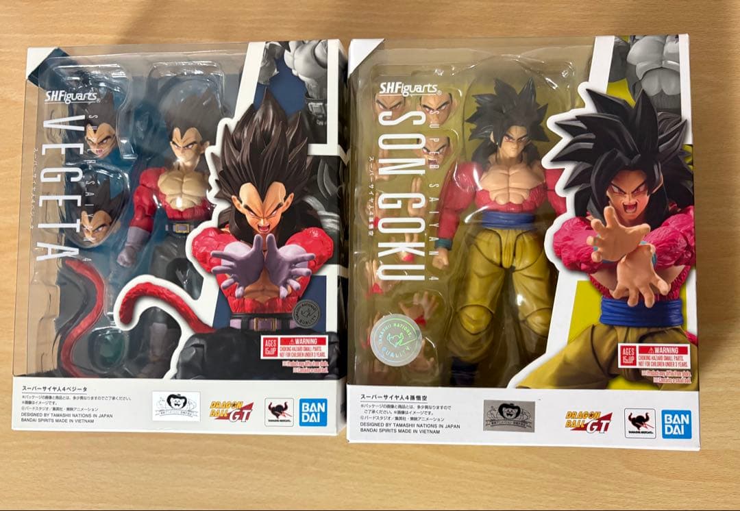 SH Figuarts スーパーサイヤ人4 孫悟空　ベジータ　2体セット S.H.Figuarts」シリーズに、究極の姿へと変身したサイヤ人の王子