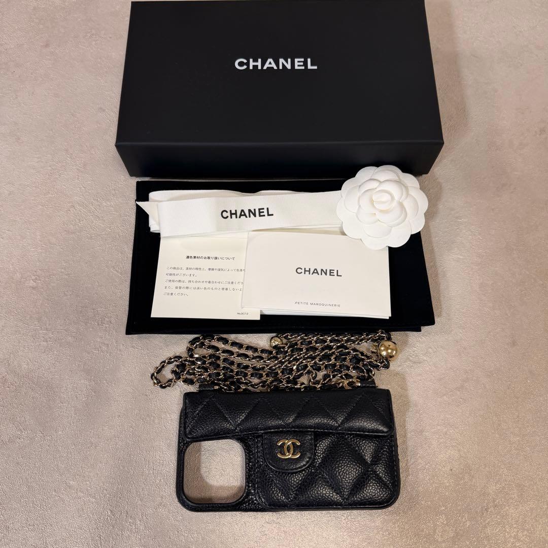CHANELキャビアスキン ブラックレザー iPhoneケース カード入れ付き