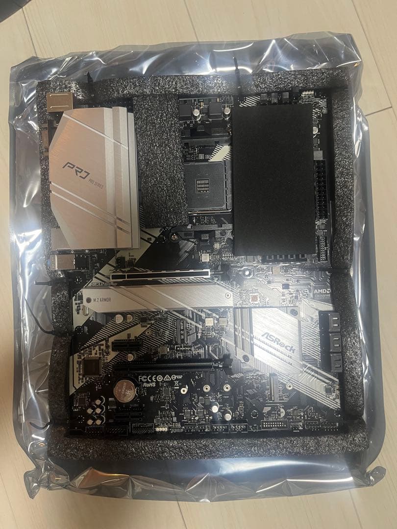 AsRock B550 Pro4 ATX規格マザーボード(未使用品)