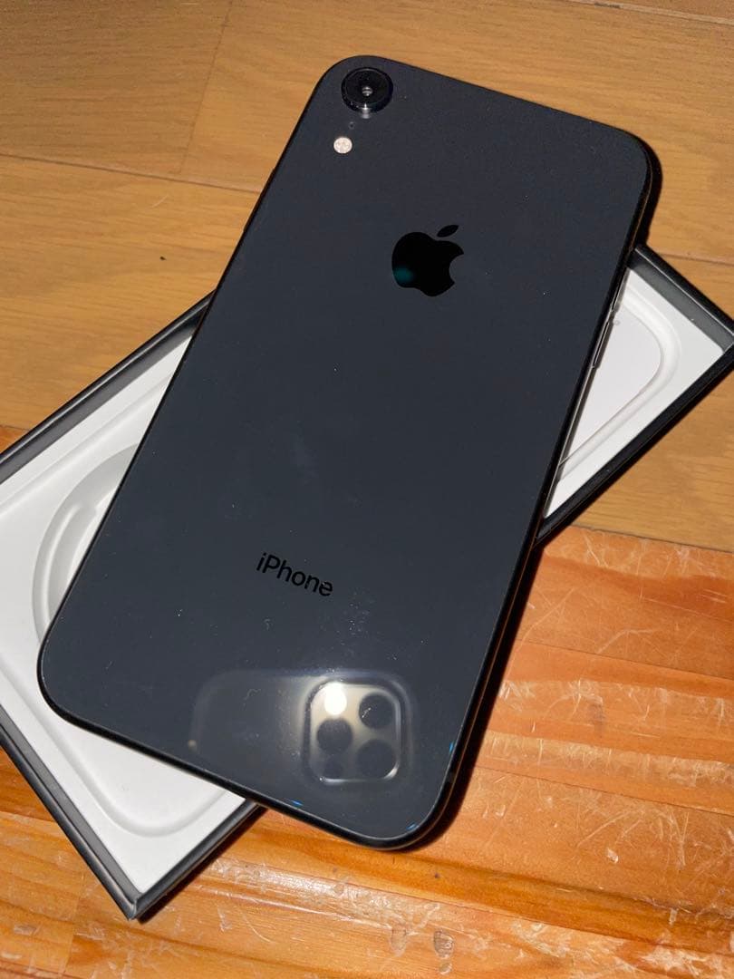 Apple iPhone XR ブラック 本体 Amazon.com: Apple iPhone XR, US Version, 128GB, Black - T-Mobile