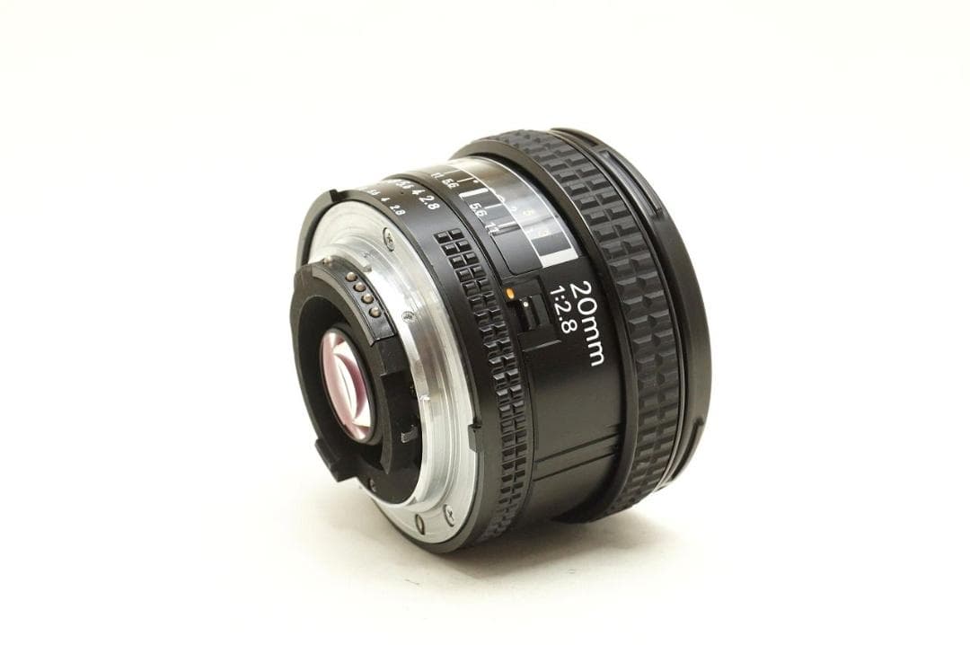 ニコン 広角 単焦点　Nikon AF NIKKOR 20mm F2.8