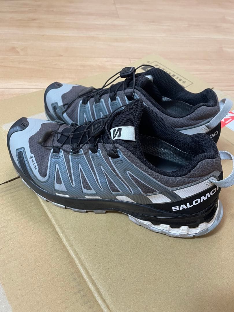 靴 SALOMON XA PRO 3D GTX V8 サロモン XA PRO 3D V8 GTX (トレッキングシューズ・登山靴) 価格比較