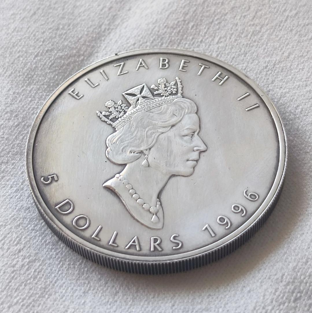 カナダ 5ドル 銀貨 1996年 メープルリーフ カナダ 1996年 5ドル 銀貨 メイプルリーフ 1oz エリザベス2世 硬貨