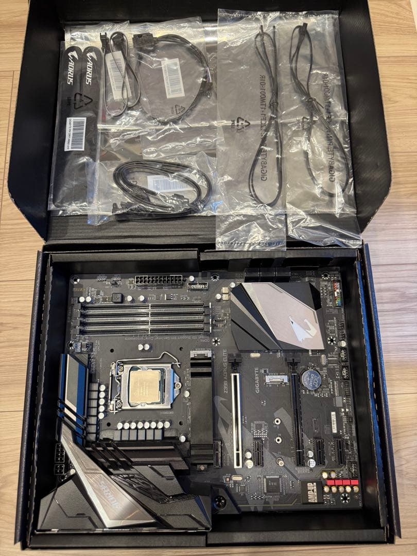 マザーボード Z390 AORUS ELITE + Intel Core I9-9900K