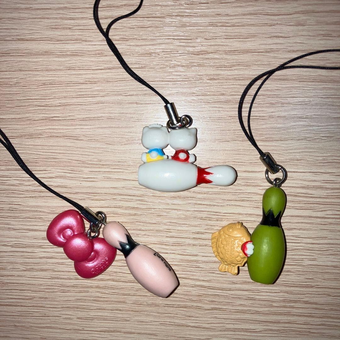 ハローキティ ストラップ3個セット ラウンドワンコラボ - メルカリ