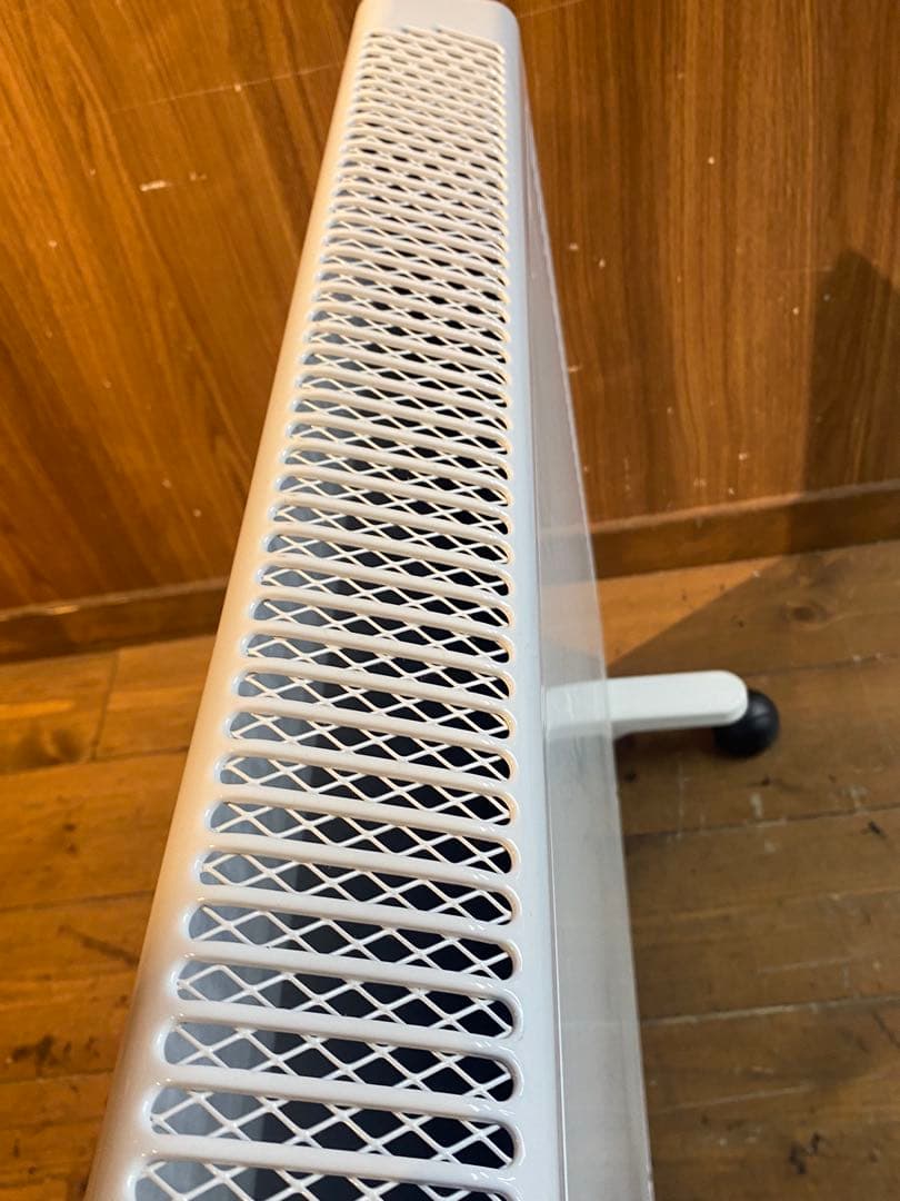 デロンギ コンベクターヒーター　セラミックヒーター　暖房　ストーブ