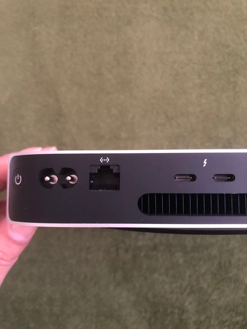 Apple M2チップ搭載 256GB SSD Mac mini 本体と付属品