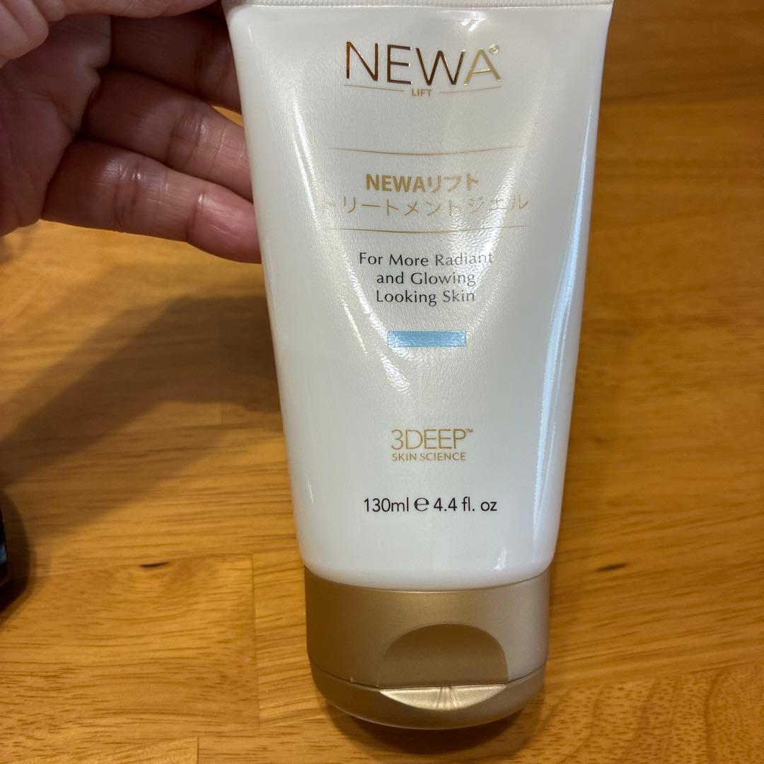 NEWA 美顔器 本体 + 電源コード