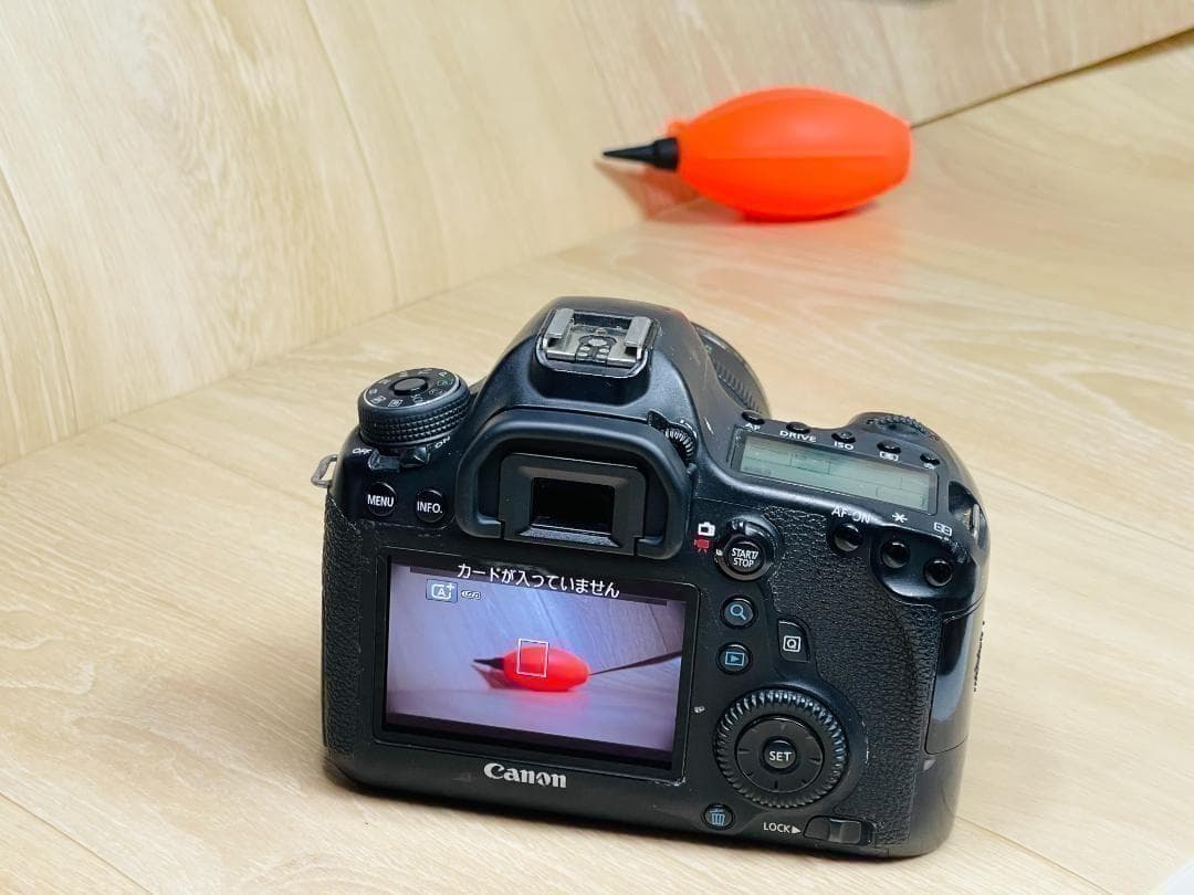 フルサイズ一眼❗Canon EOS 6D本体、EF35-105レンズ 付属品多数 - メルカリ