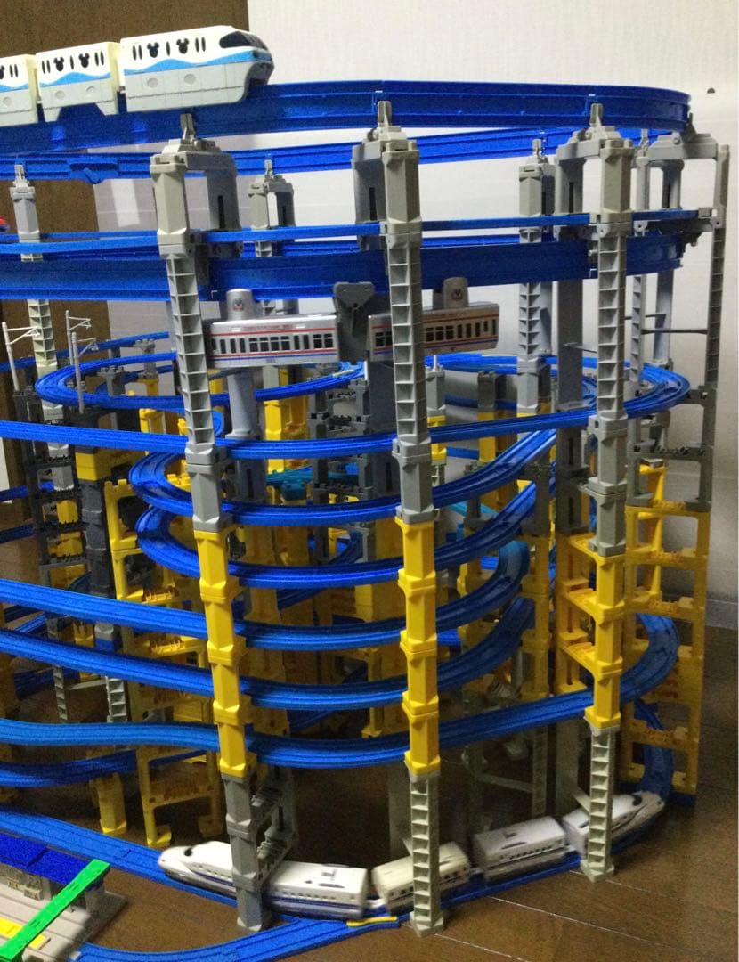 プラレール線路 タワーレイアウト モノレール付き 参考出品 - メルカリ