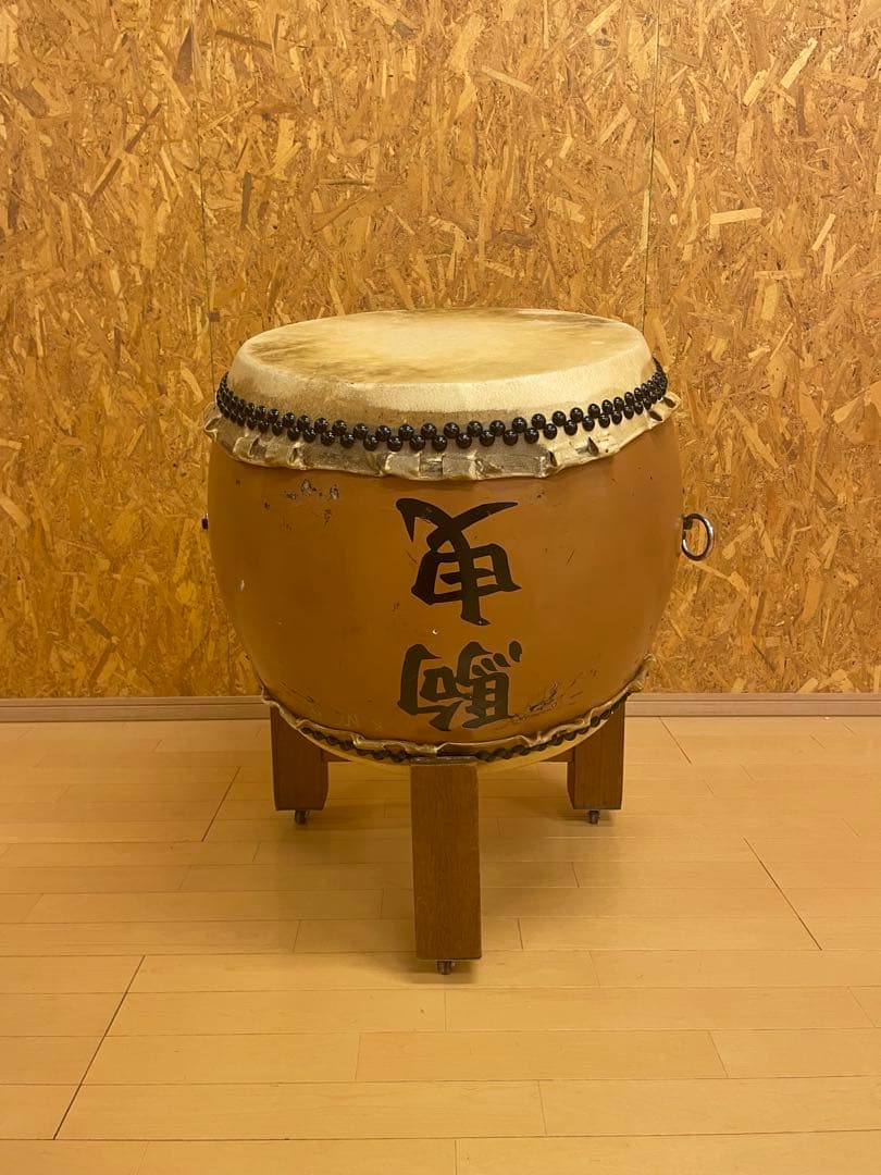 年内で断捨離ですhaaa様用】値下げ！中古和太鼓 1.8尺相当 台付 - メルカリ
