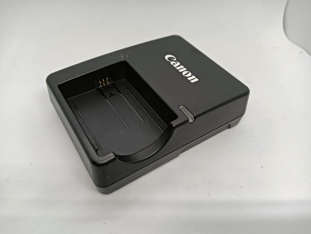 Canon EOSkissx3 デジタル一眼レフカメラ Tamronレンズ付き