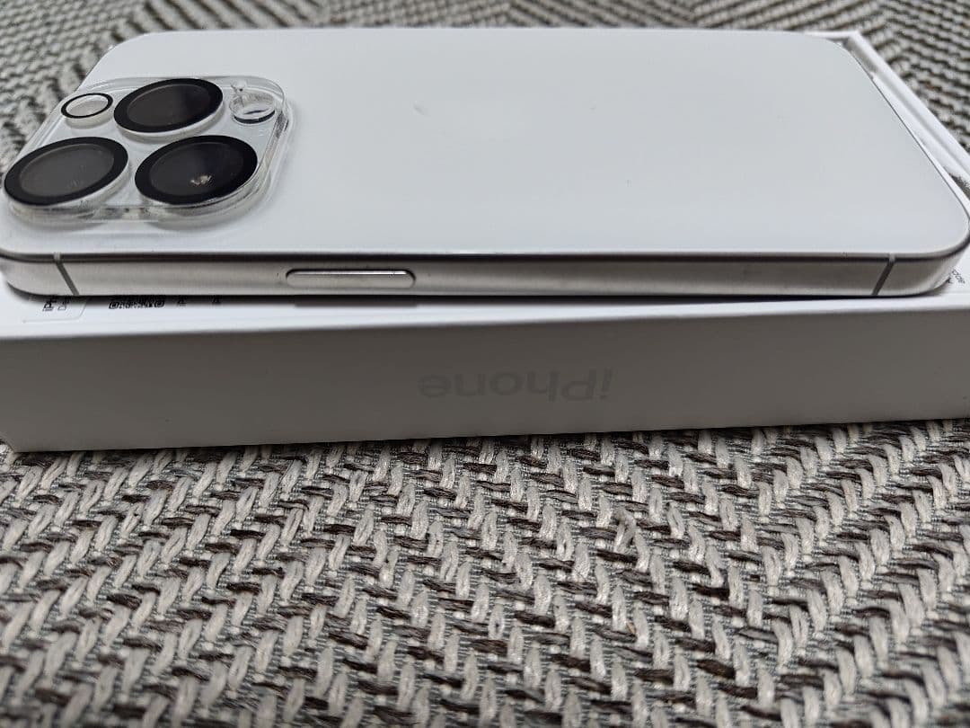 iPhone15 pro 128GB 美品