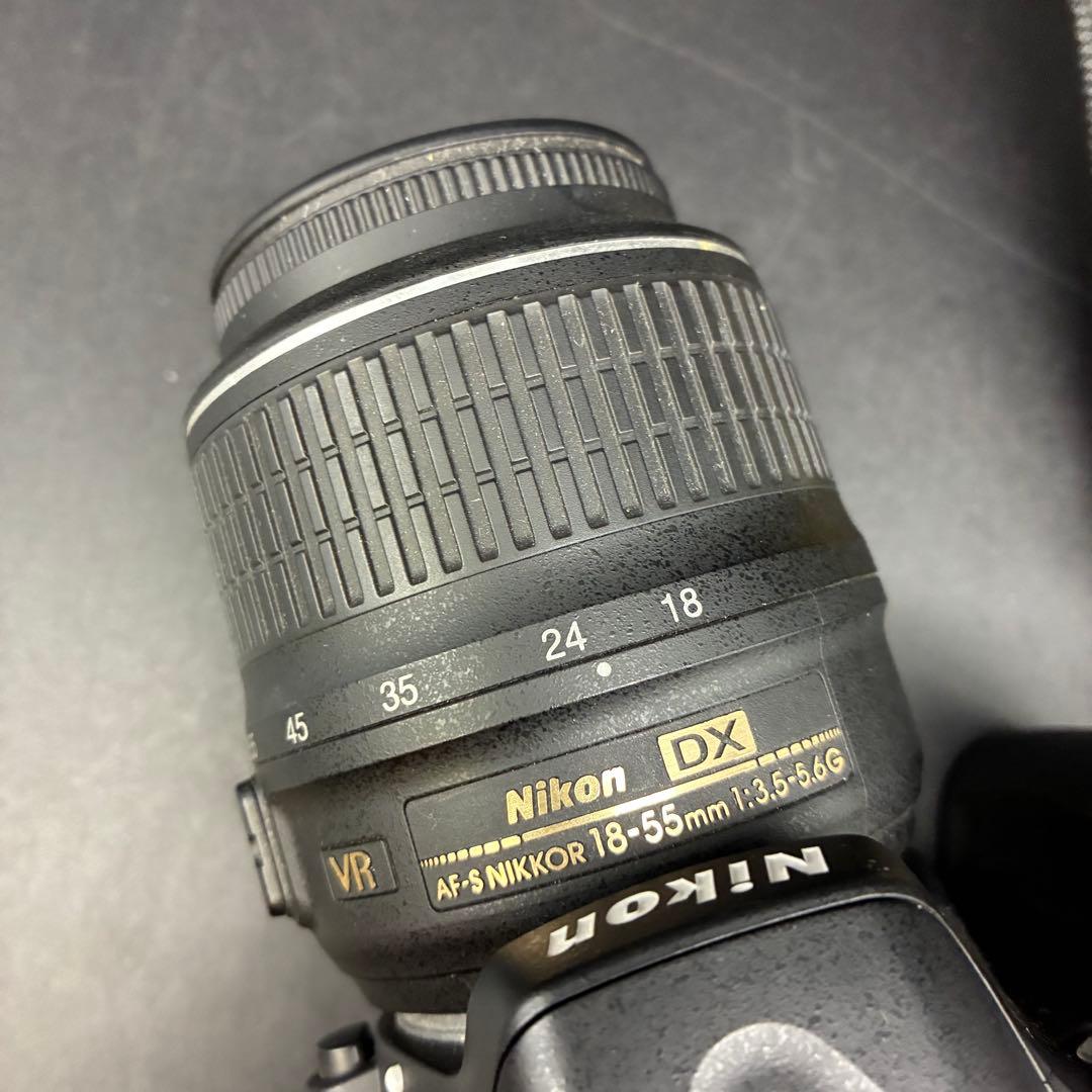 【動作OK】Nikon D5100 本体とレンズ　ショット数2449枚