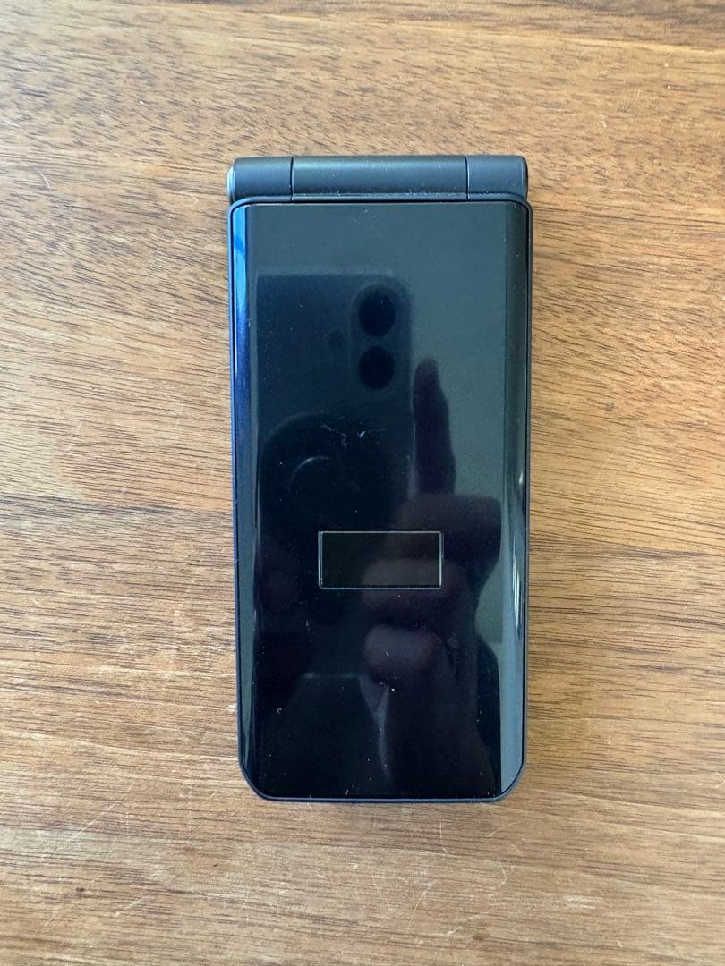 arrows ケータイ ベーシック F-41C　ネイビー　docomo