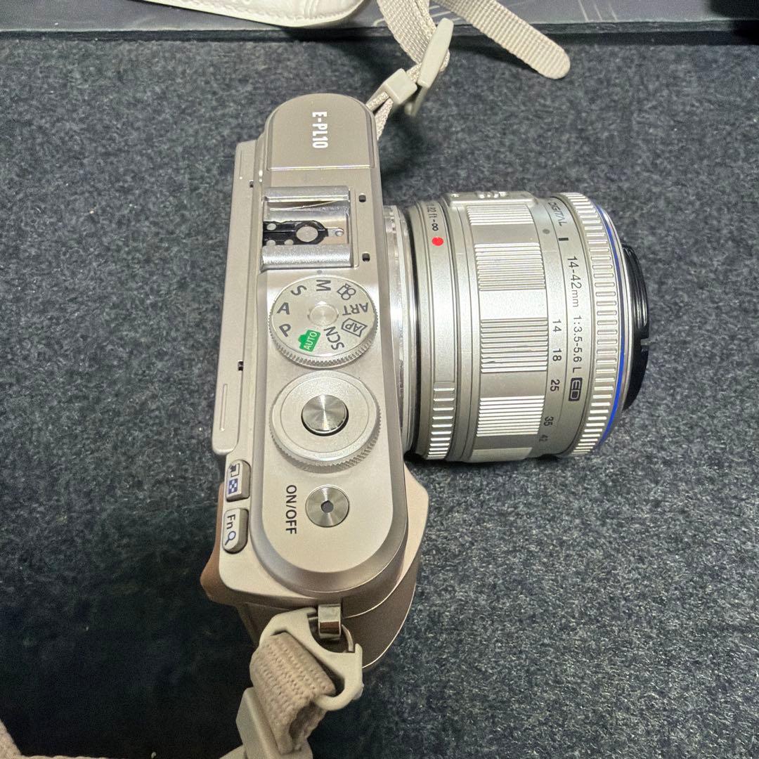 【本日限定】OlympusPEN E-PL10 ミラーレスカメラ キットレンズ付