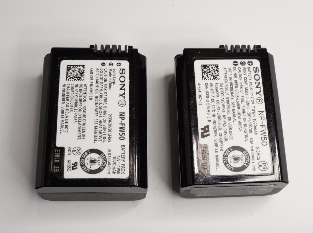 SONY・α７RⅡ・ボディ★動作順調で使用感少★純正バッテリー２個など付属