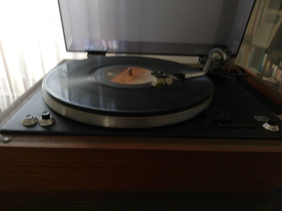 ビクタ-レコードプレーヤー(SRP−B33M)