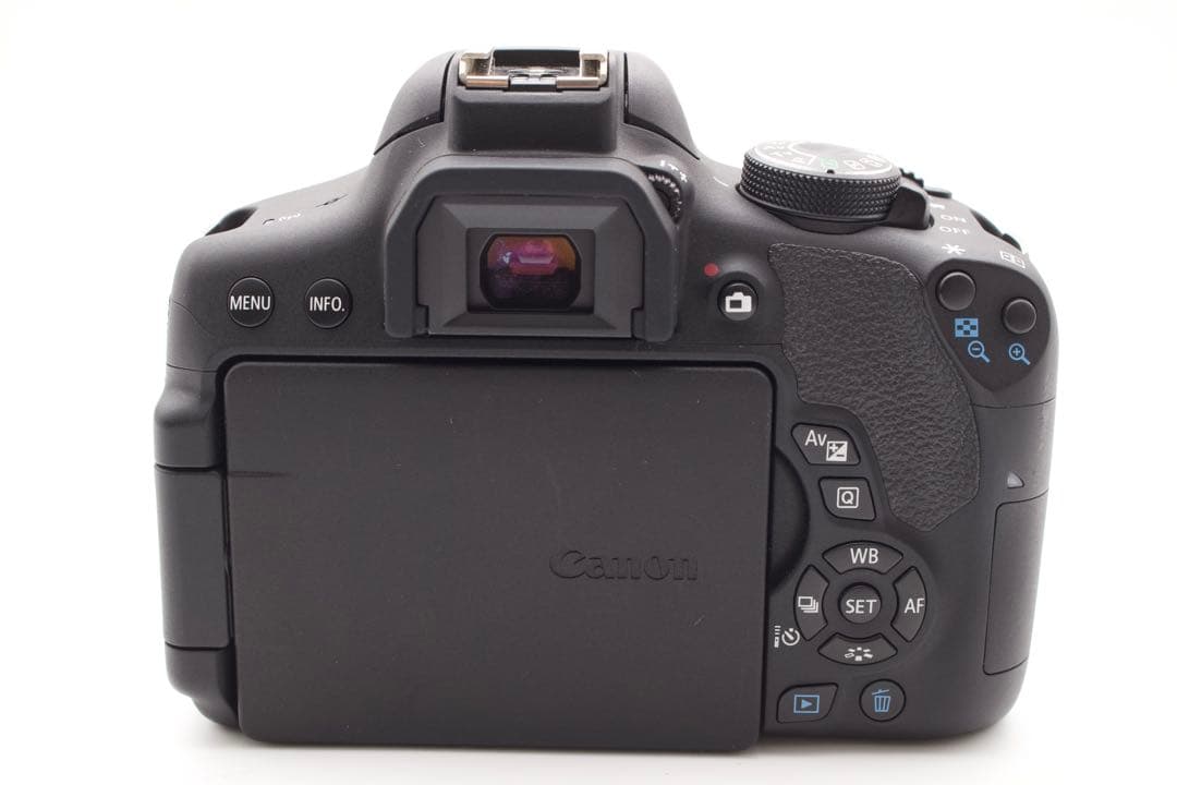 美品✨Canon EOS Kiss X8i 標準レンズキット　Wi-Fi機能