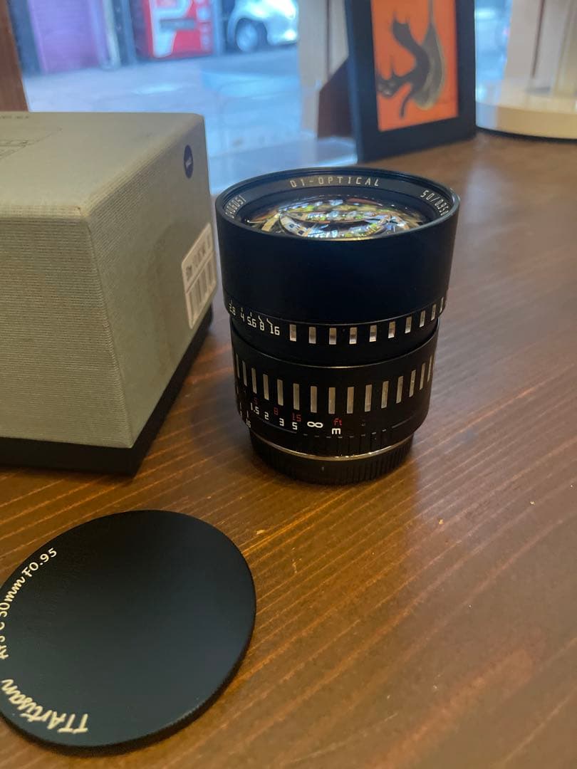 TTArtisan 50mm f/0.95単焦点レンズ