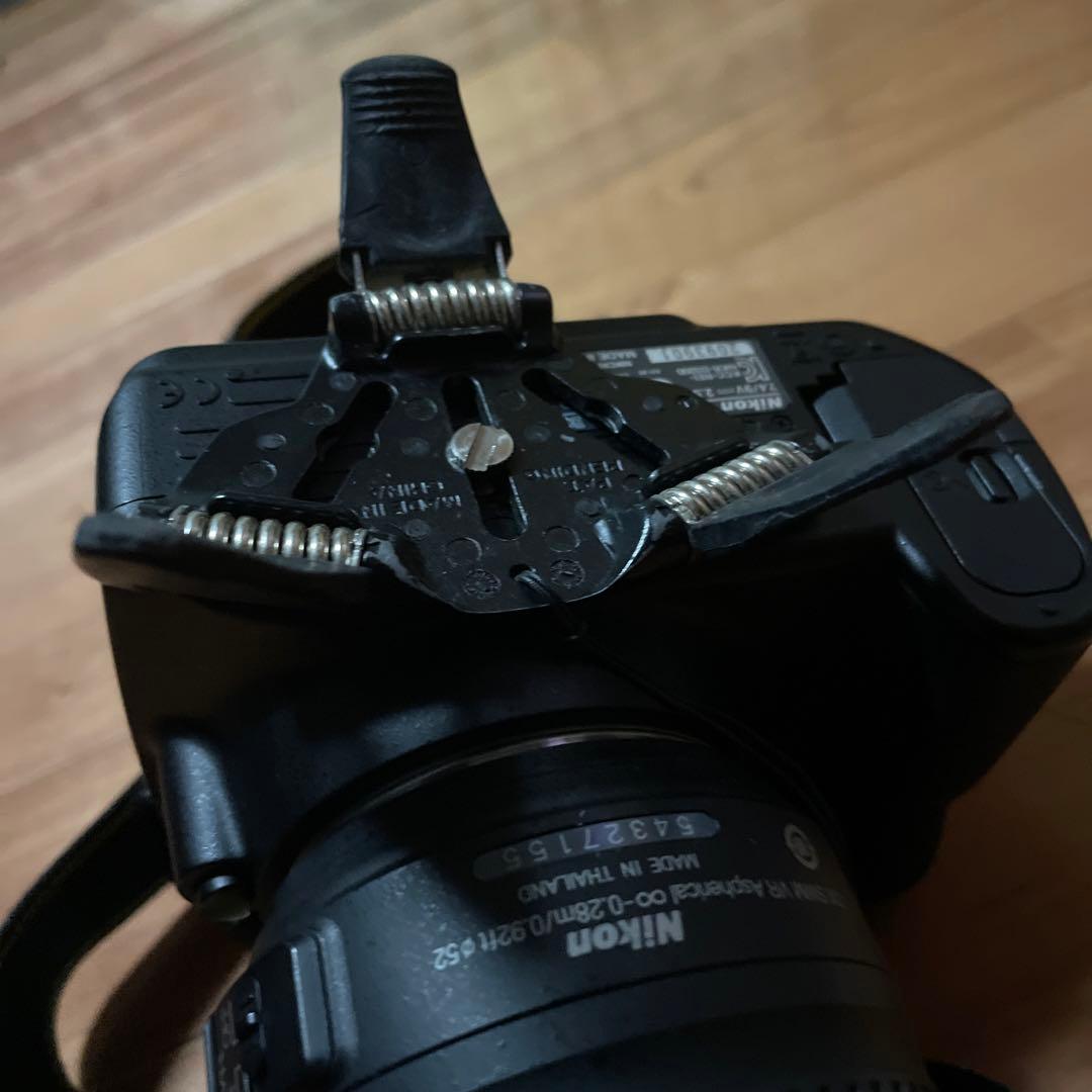 Nikon D3200 単焦点レンズ　セルフスタンド付き