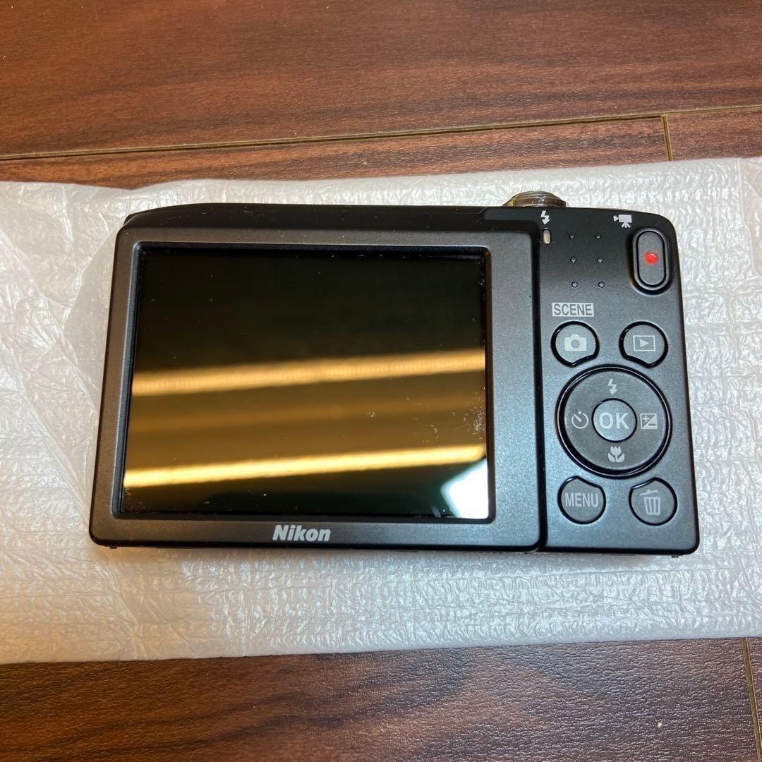 Nikon coolpix A100 デジカメ ほぼ新品 4050