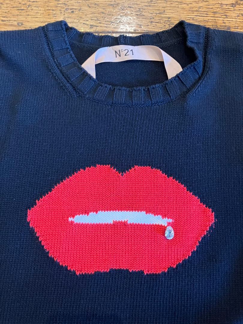 NO°21 リップモチーフニット 42 ヌメロヴェント N°21(ヌメロ