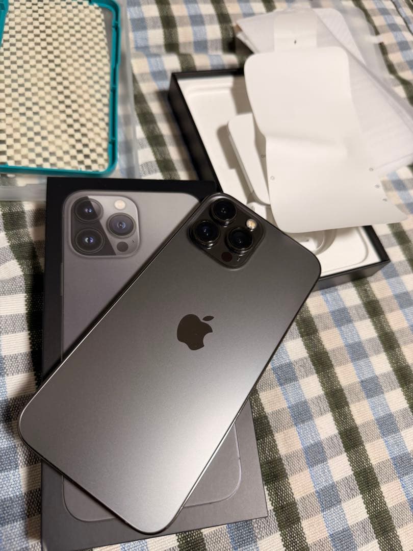 Apple iPhone 13 pro max付属品あり