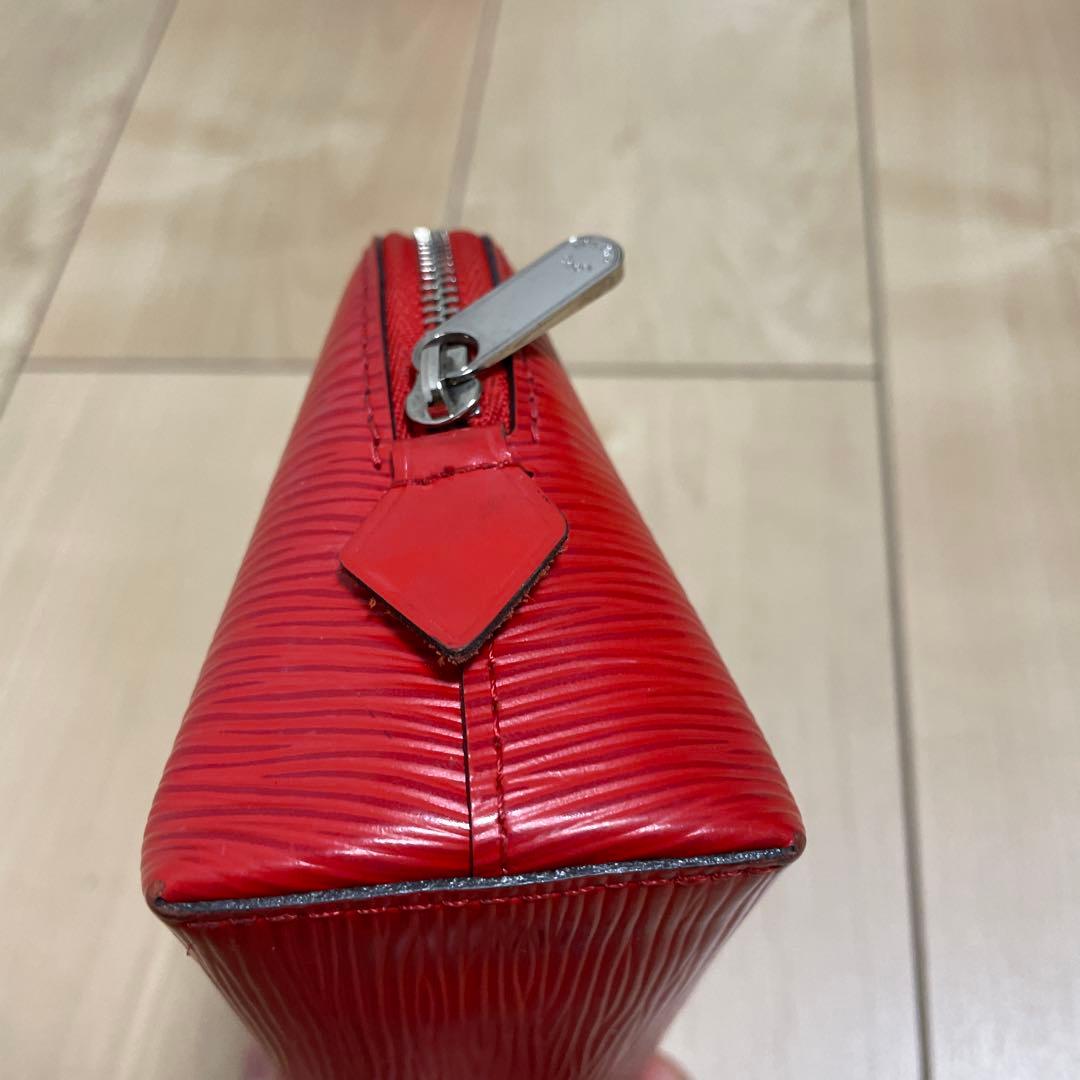 ルイヴィトン エピ ポシェット コスメ ポーチM40641