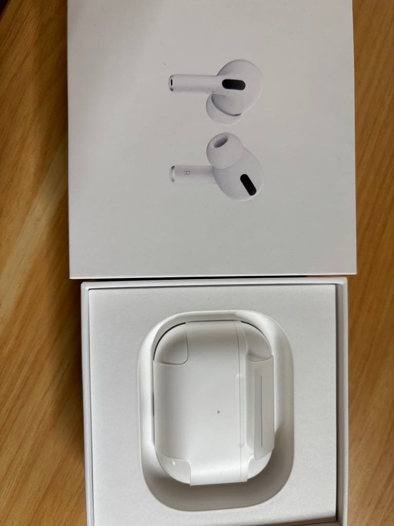 Apple AirPods Pro 第一世代 Amazon.com: Apple AirPods Pro - 1st Gen. (Renewed Premium