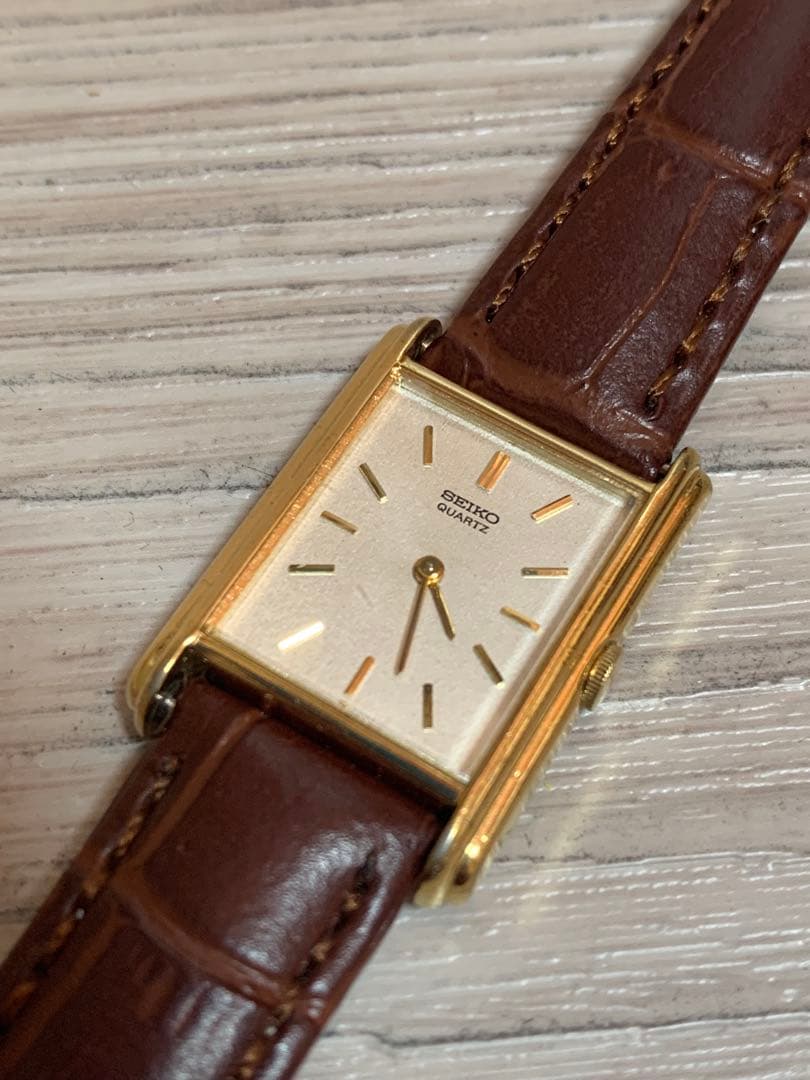 美品】ヴィンテージ 精工舎SEIKOセイコー シャリオ 1400 - 6820 - メルカリ