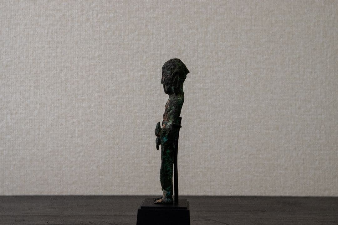 三国時代（古新羅） 仏像 統一新羅 金銅仏 - メルカリ