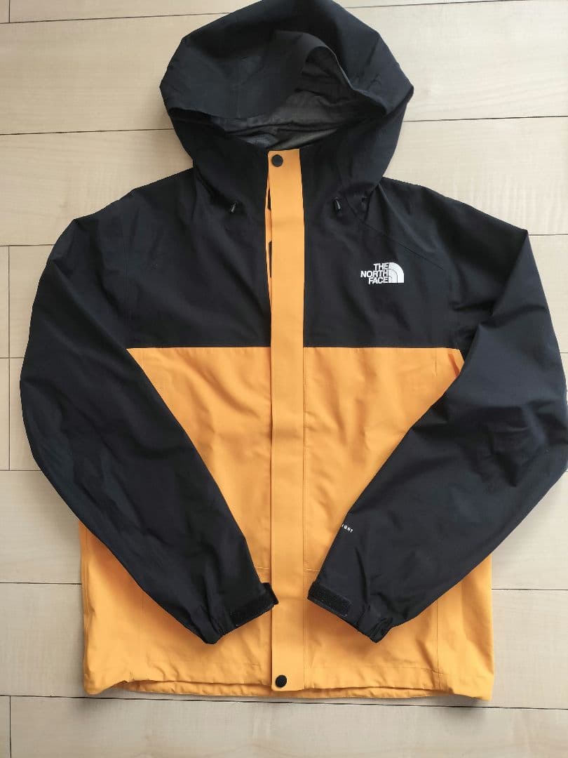 美品THENORTHFACEマウンテンパーカー THE NORTH FACE（ザ ノースフェイス） マウンテンパーカー ウインド