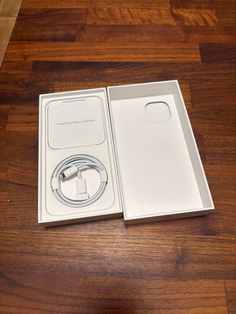 ★美品★ Apple iPhone 14 128G スターライトSIMフリー