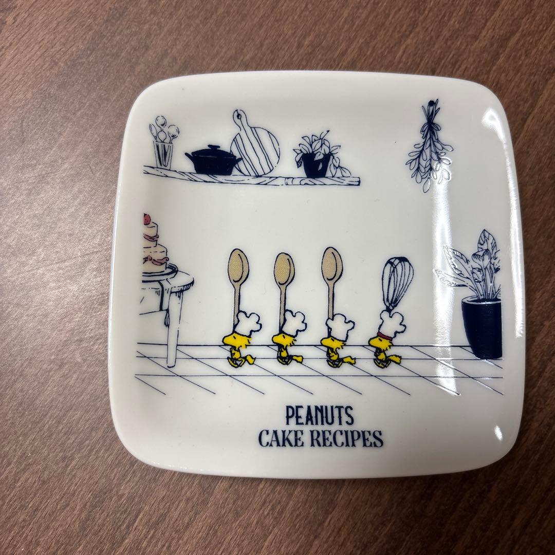 アフタヌーンティー スヌーピー ノベルティ お皿 - メルカリ