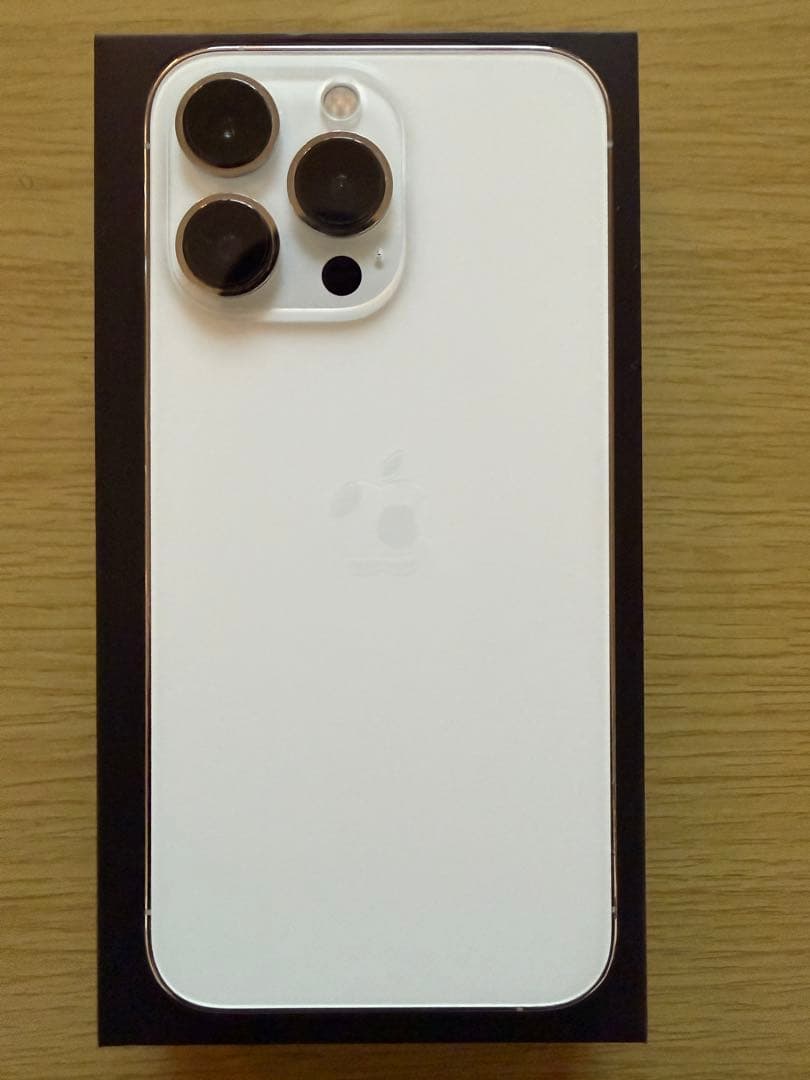 iPhone 13 Pro 256GB 美品　シルバー　SIMフリー　本体