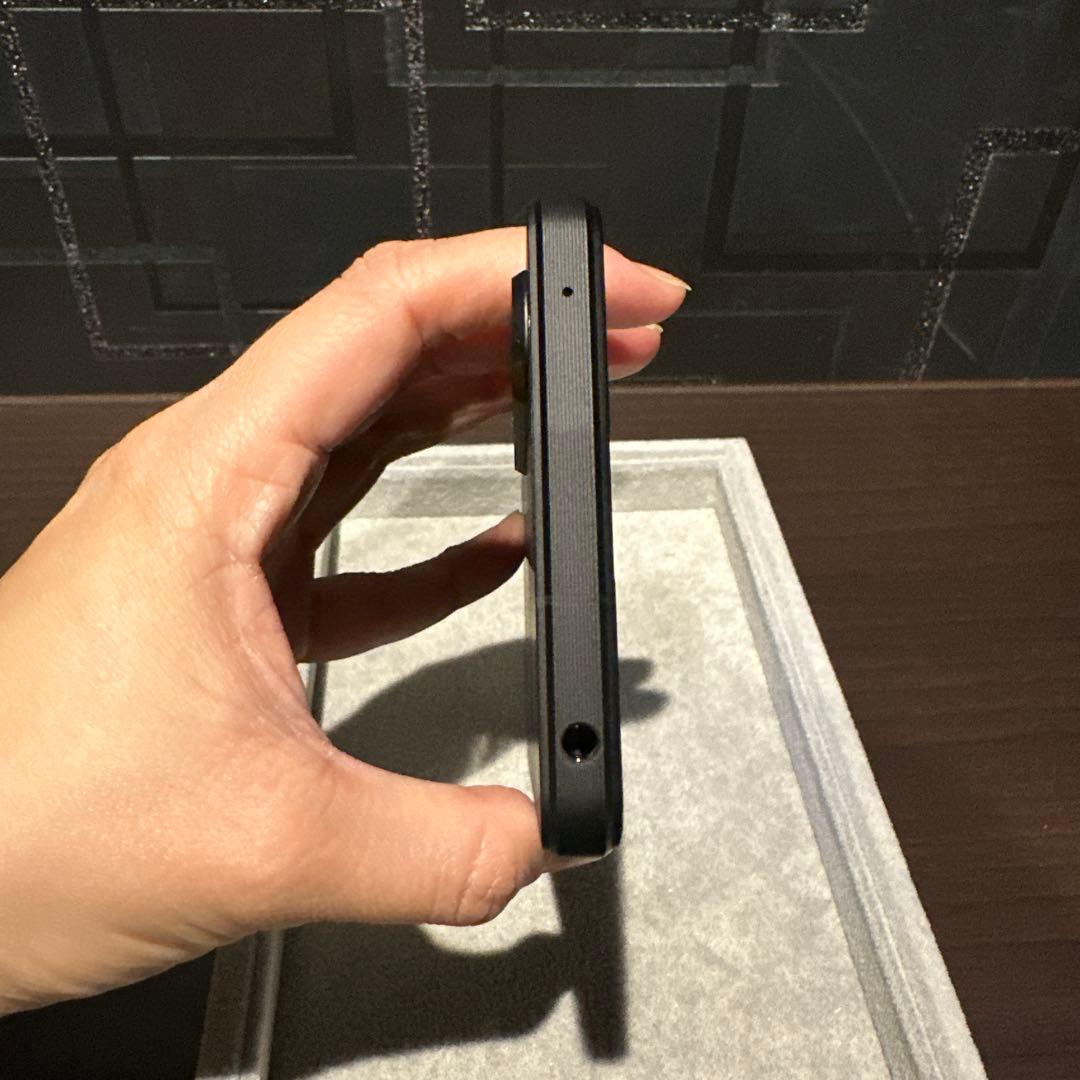 【美品】Xperia 1 VI 256GB ブラック