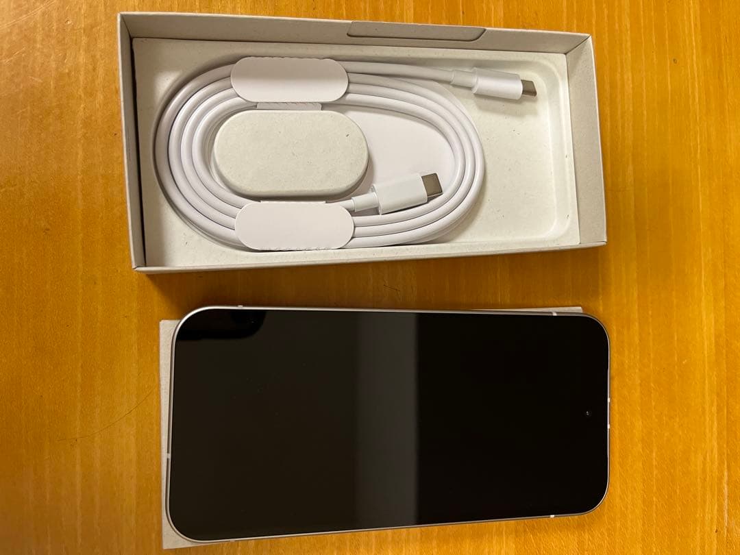 Google pixel9a Porcelain（ホワイト系）