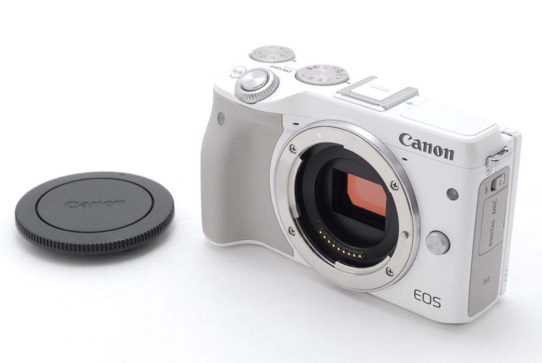✨極美品✨キャノン EOS M3❤️Wi-Fi&自撮り❤️小型軽量！