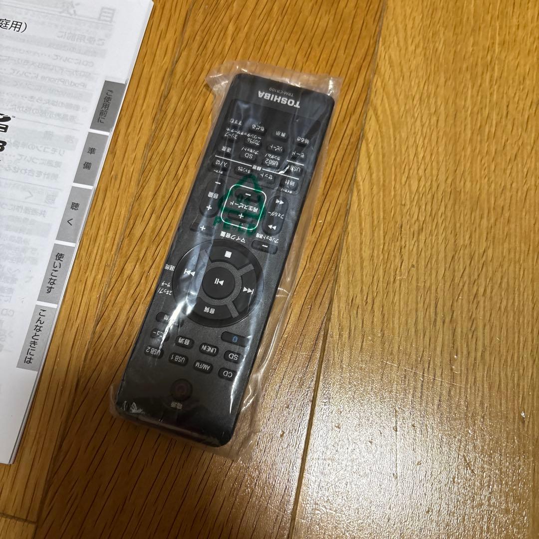 【新品】TOSHIBA TY-CR100 CD/SD/USBプレーヤー　箱付き